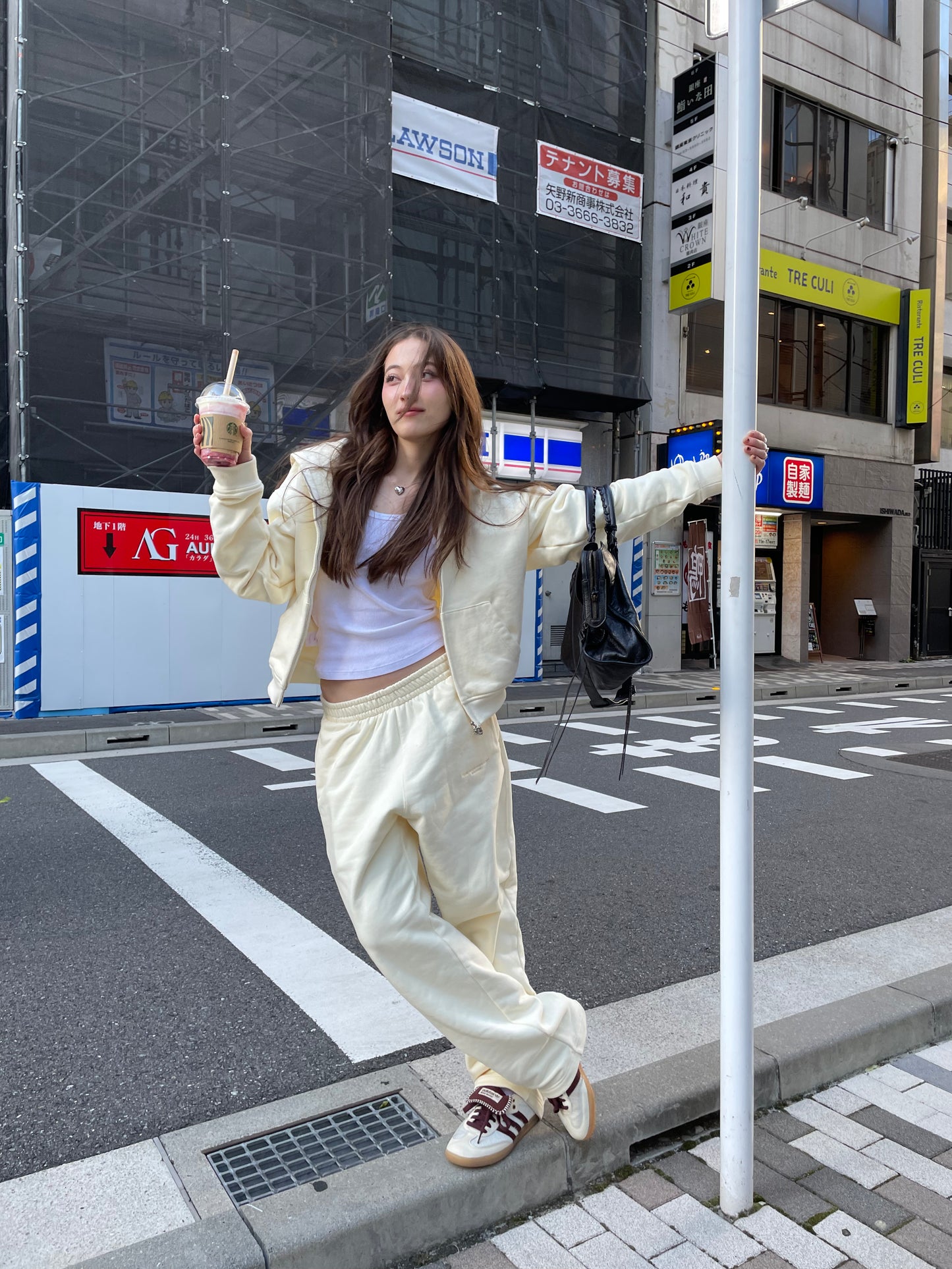 CLASSIC FLEECE STRAIGHT SWEATPANT - SOFT CREAM