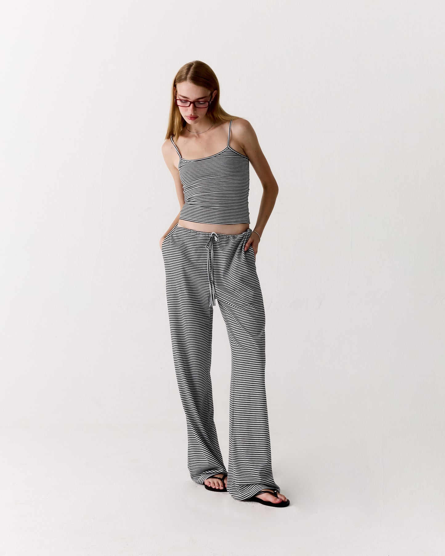 imnot basic drawstring low rise pants- striped