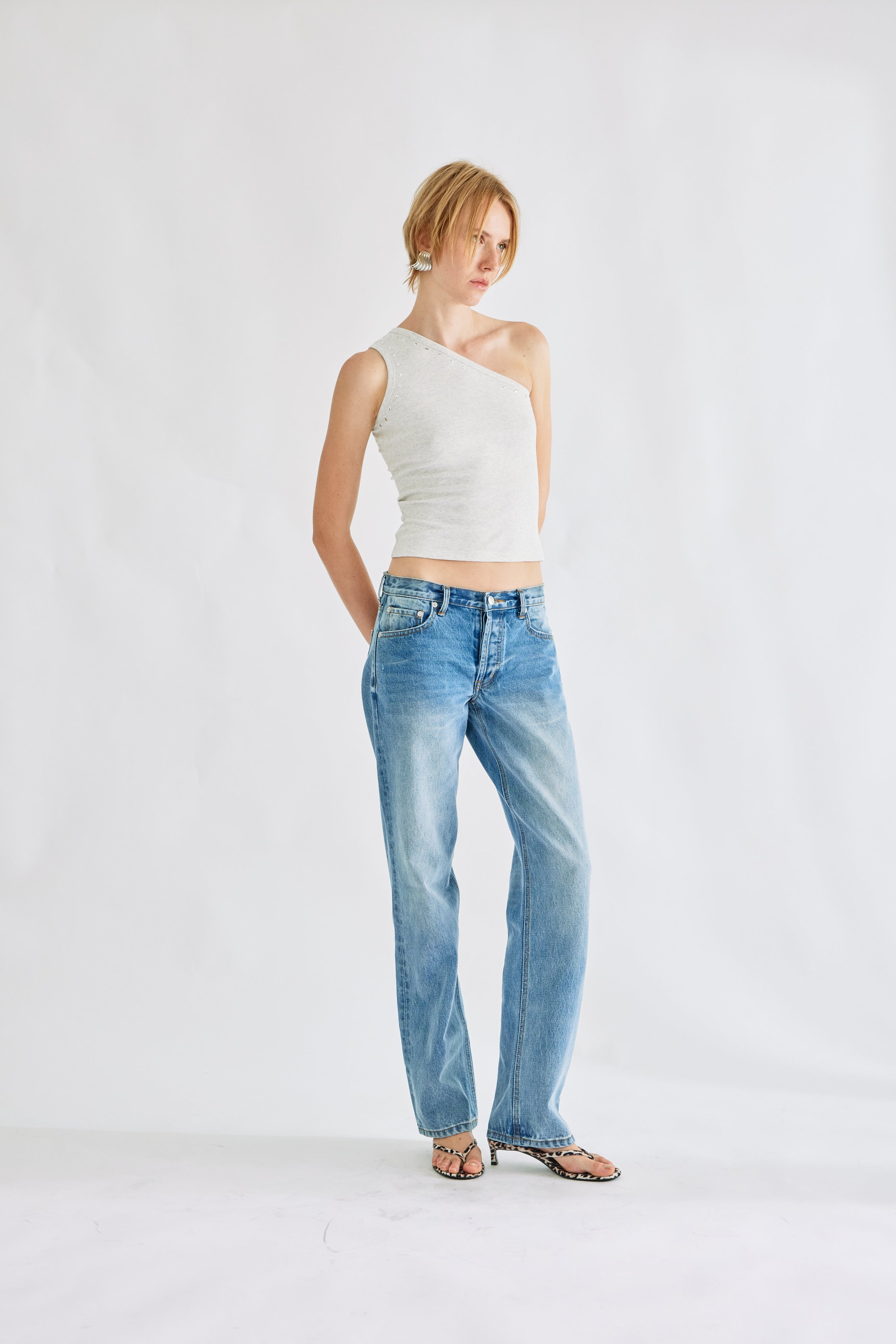 70s one shoulder top - Metal gray – IMNOTAMORNINGPERSON