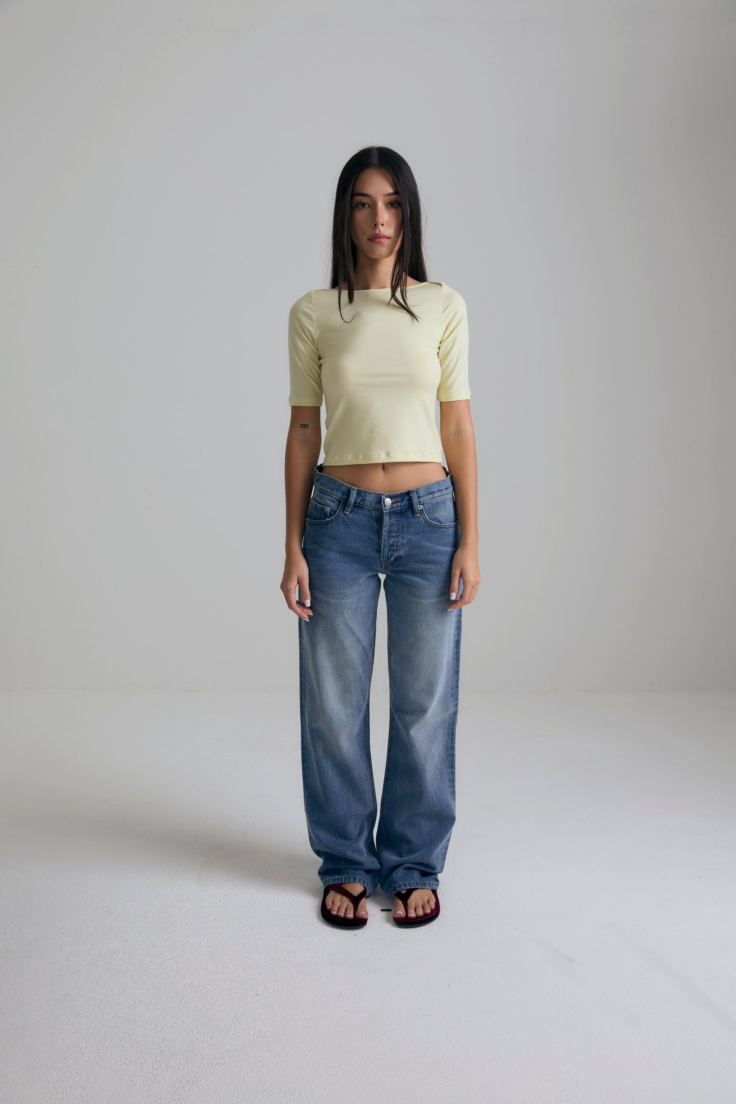 GENTLE ELBOW SLEEVE TOP - BUTTER