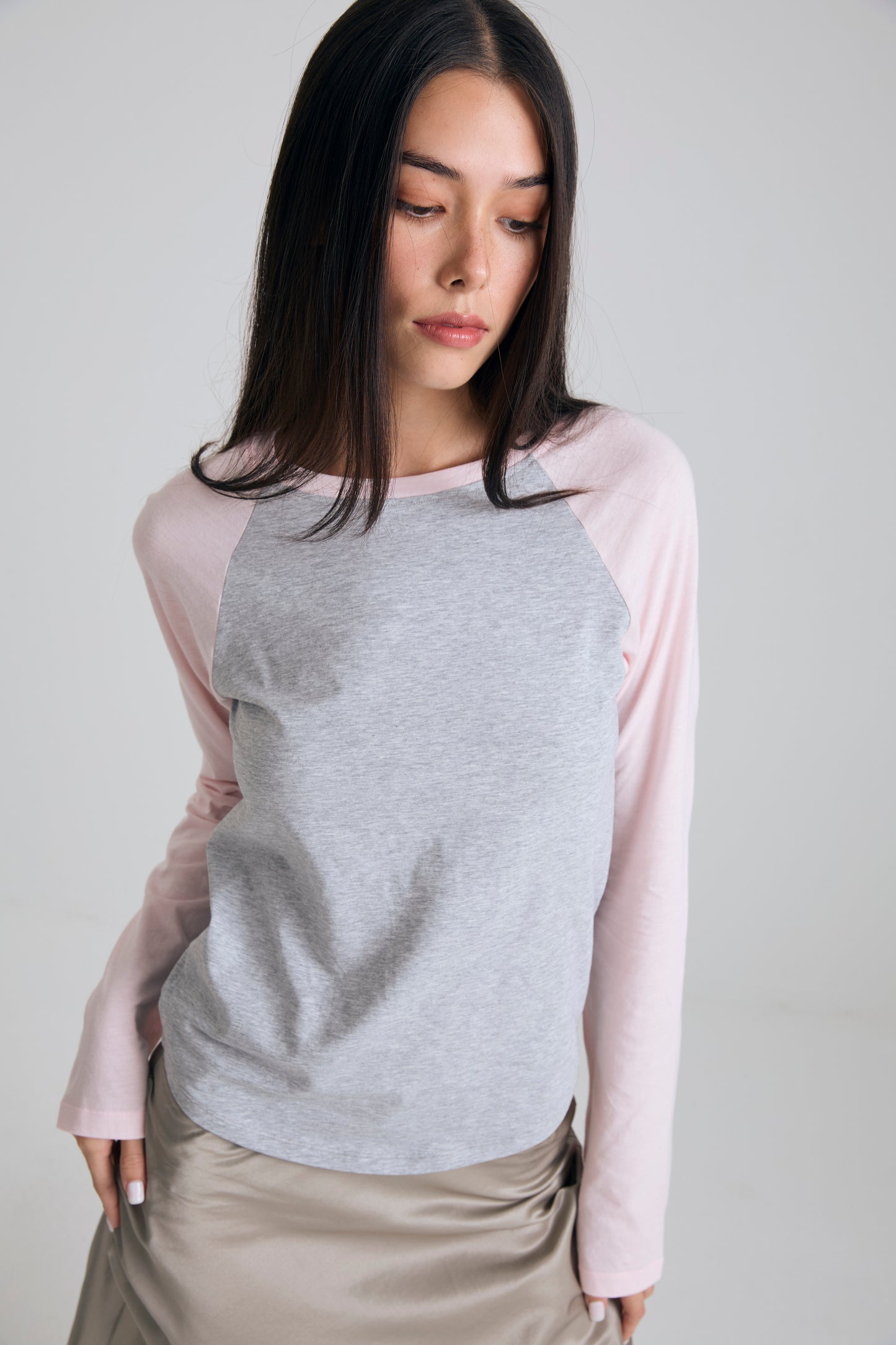 basic raglan long-sleeve tee - pink / gray
