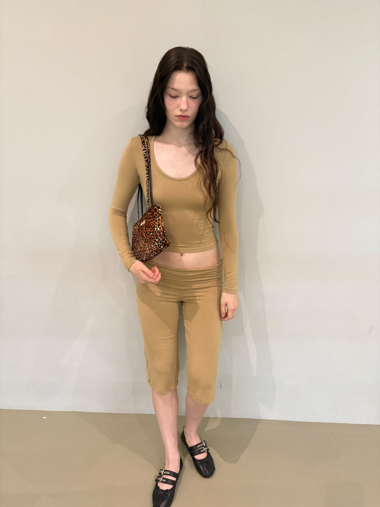 LONG SLEEVE DEEP V NECK TOP - DRY OAT