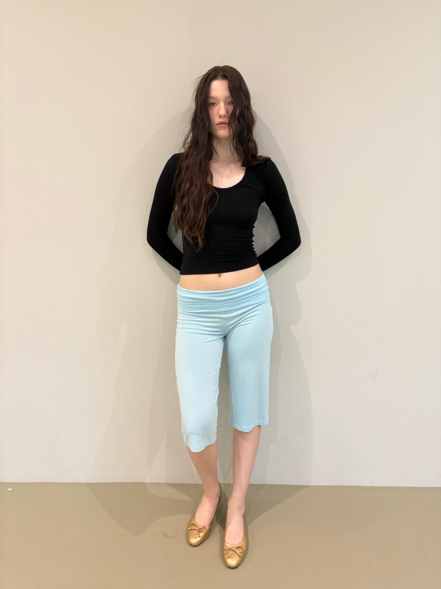 LONG SLEEVE DEEP V NECK TOP - DEEP BLACK