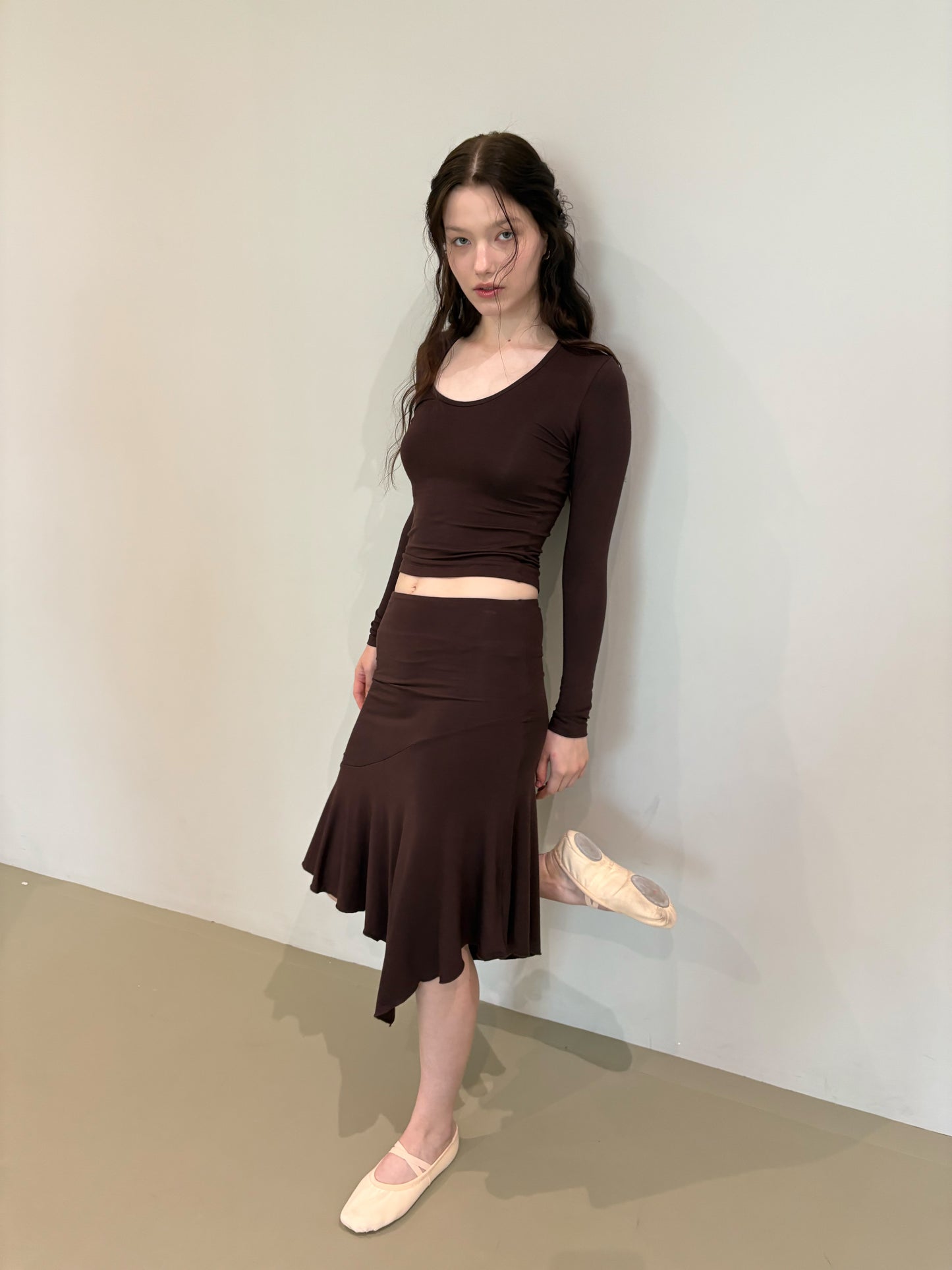 LONG SLEEVE DEEP V NECK TOP - CHOCOLATE BARK