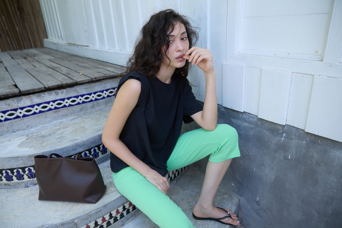 OVERSIZED SUMMER T-SHIRT - BLACK