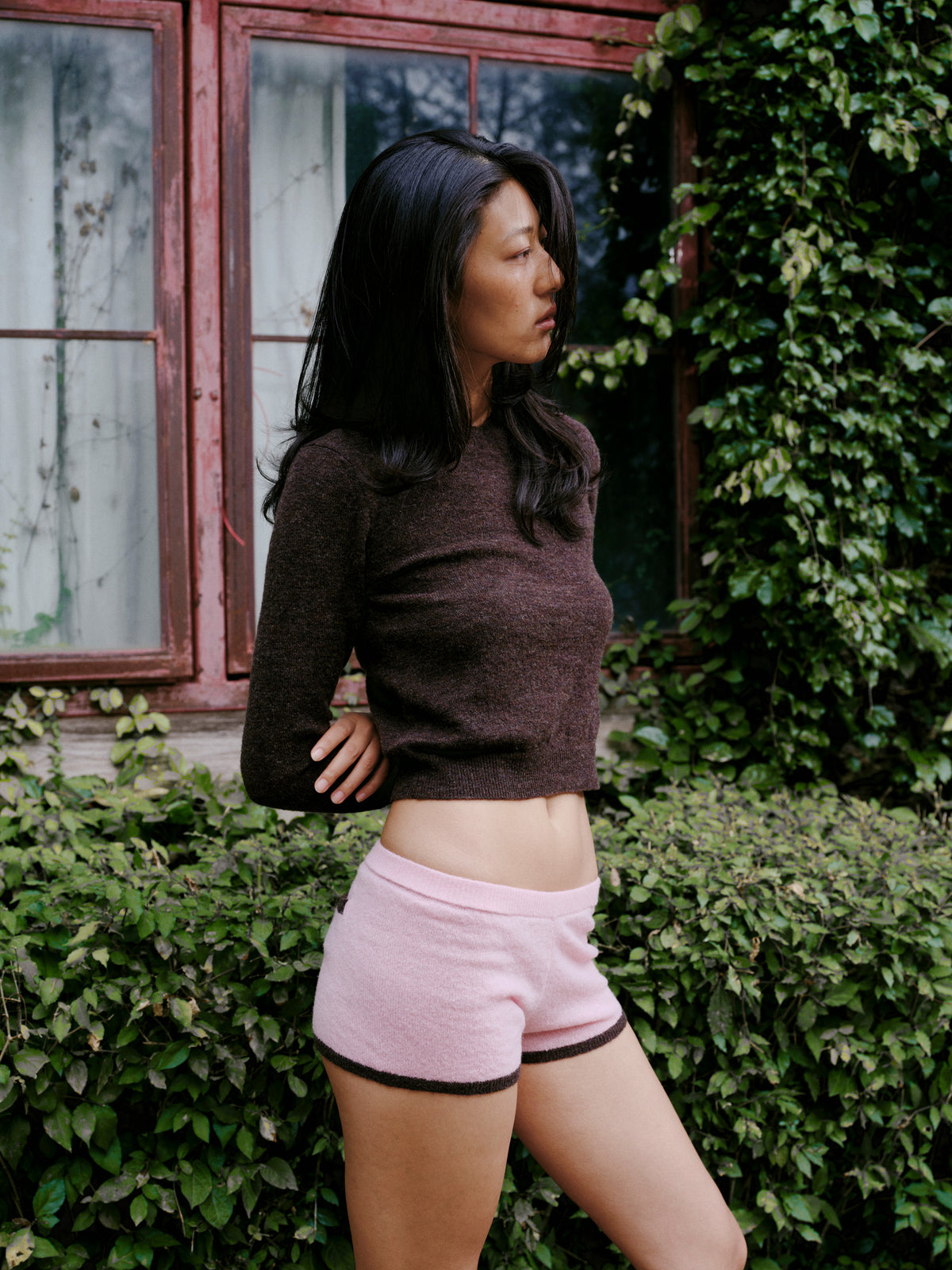 Classic V-Neck Knit Pullover Sweater- Chocolate bark
