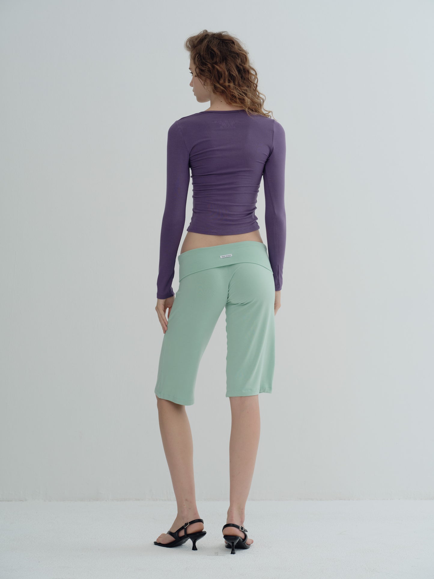 LONG SLEEVE DEEP V NECK TOP - Mangosteen