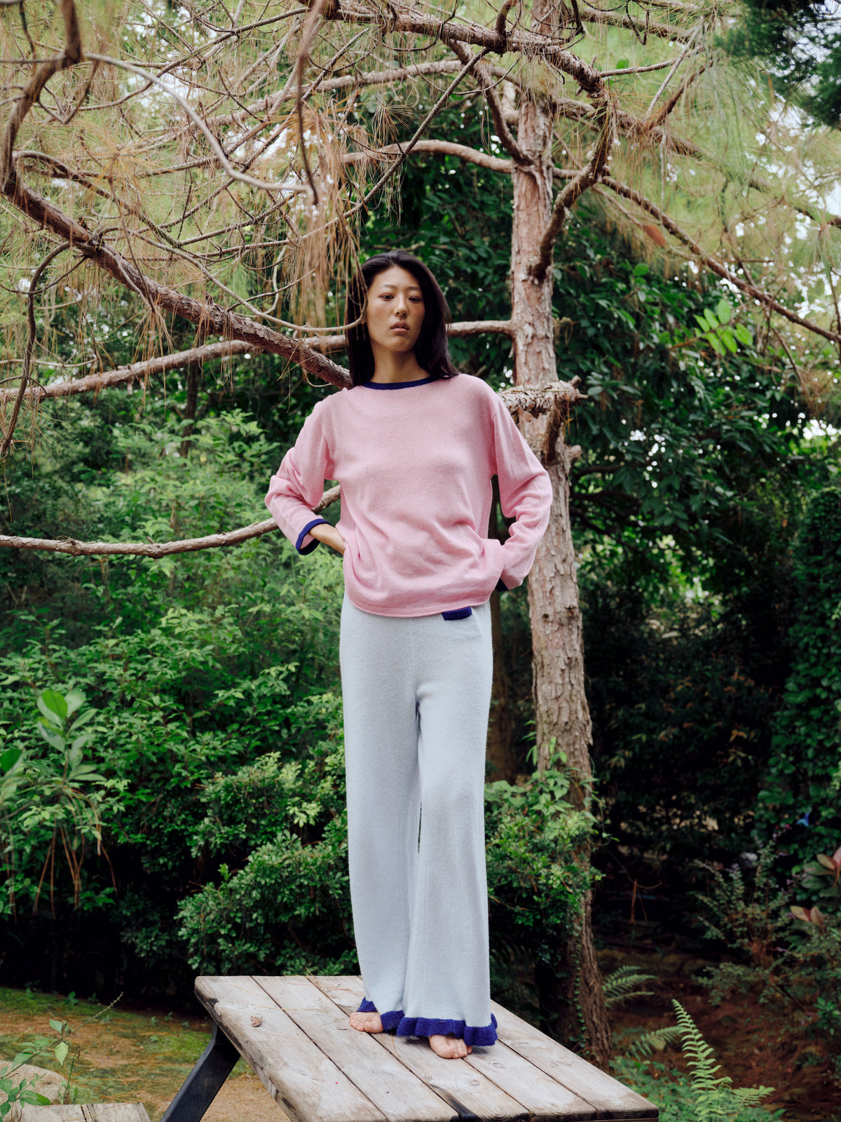 Oversized relaxed sweater with contrast trim - Bubblegum / Navy