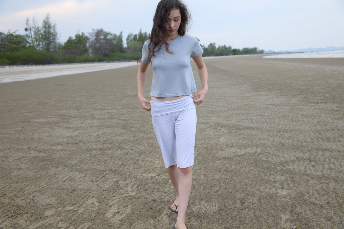JERSEY FOLDOVER CAPRI PANTS - WHITE GRAY