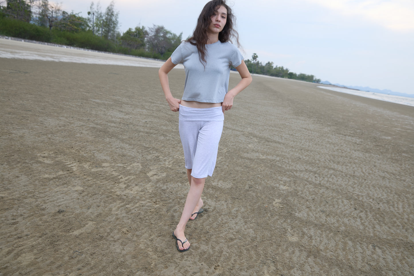 JERSEY FOLDOVER CAPRI PANTS - WHITE GRAY