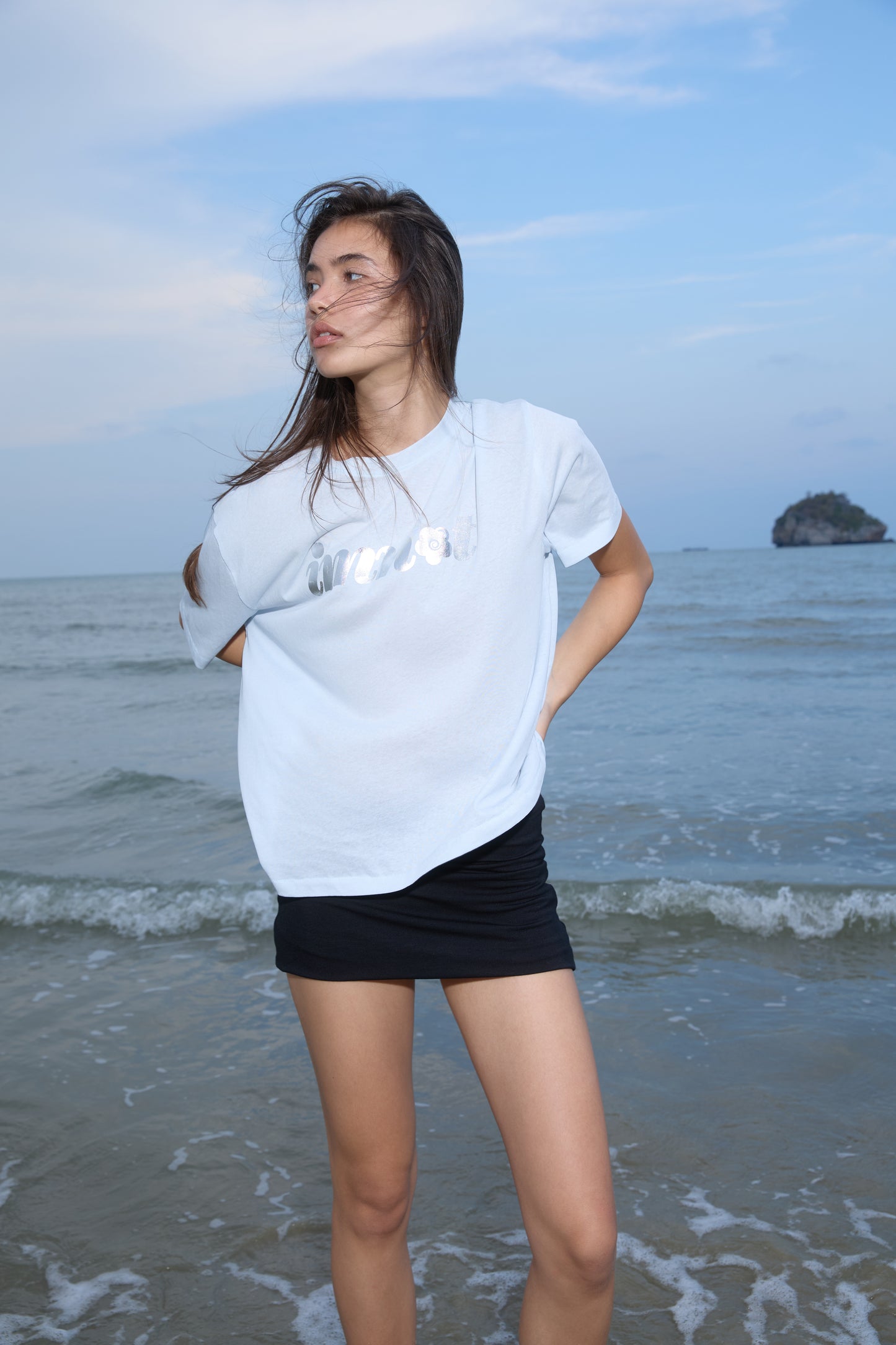OVERSIZED SUMMER GRAPHIC T-SHIRT - BABY BLUE