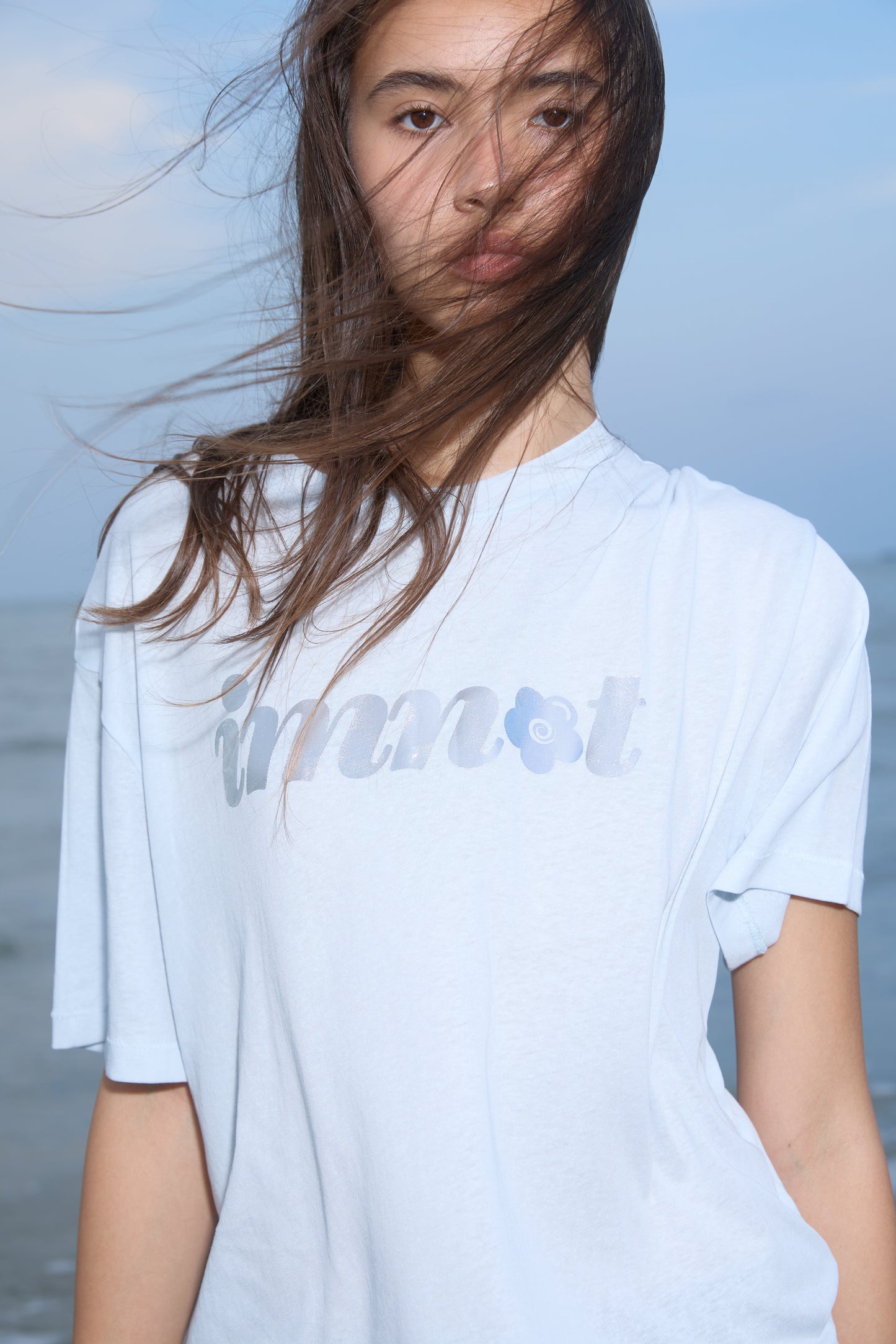 OVERSIZED SUMMER GRAPHIC T-SHIRT - BABY BLUE
