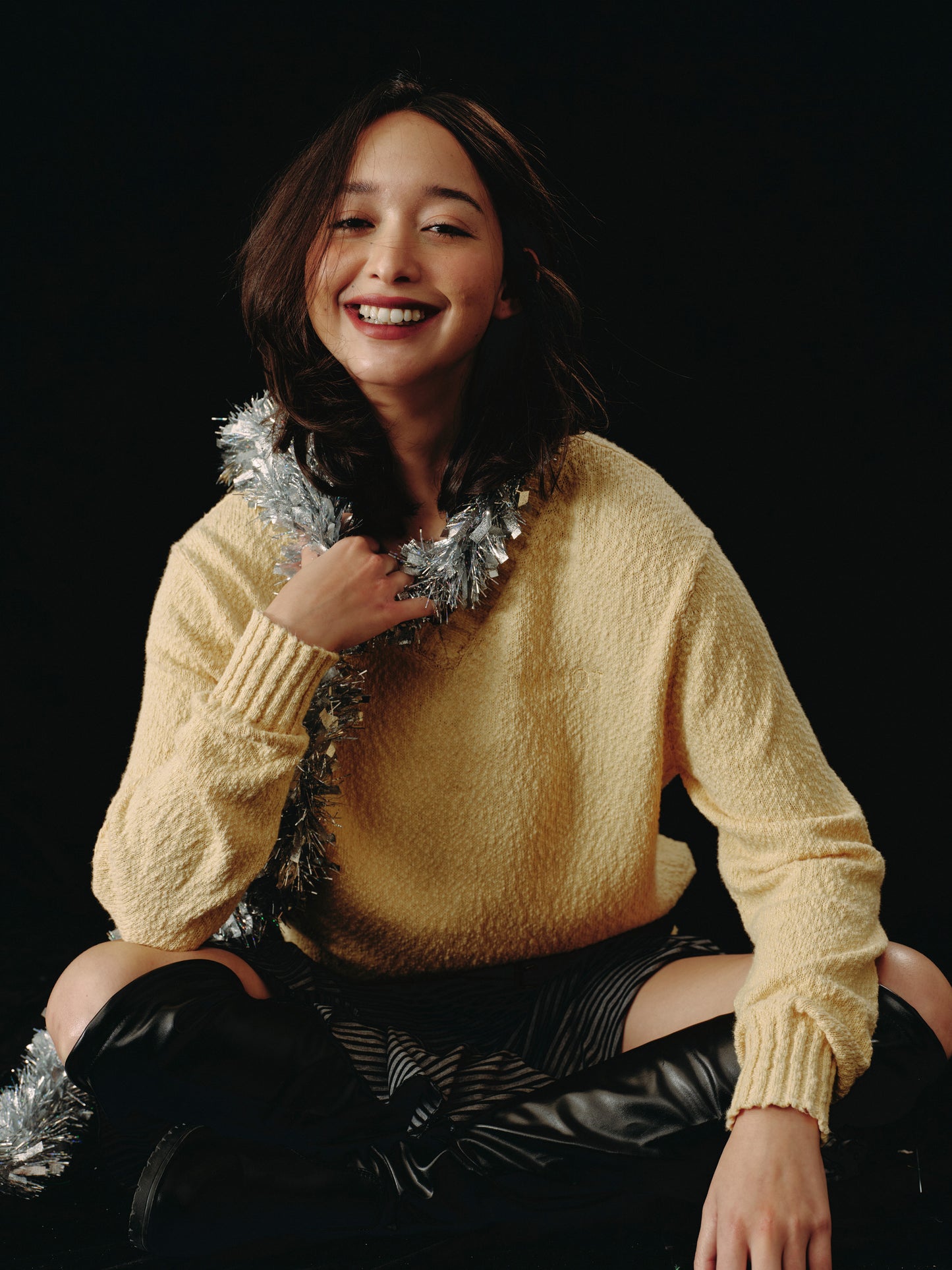 classic v neck knit sweater -starlight