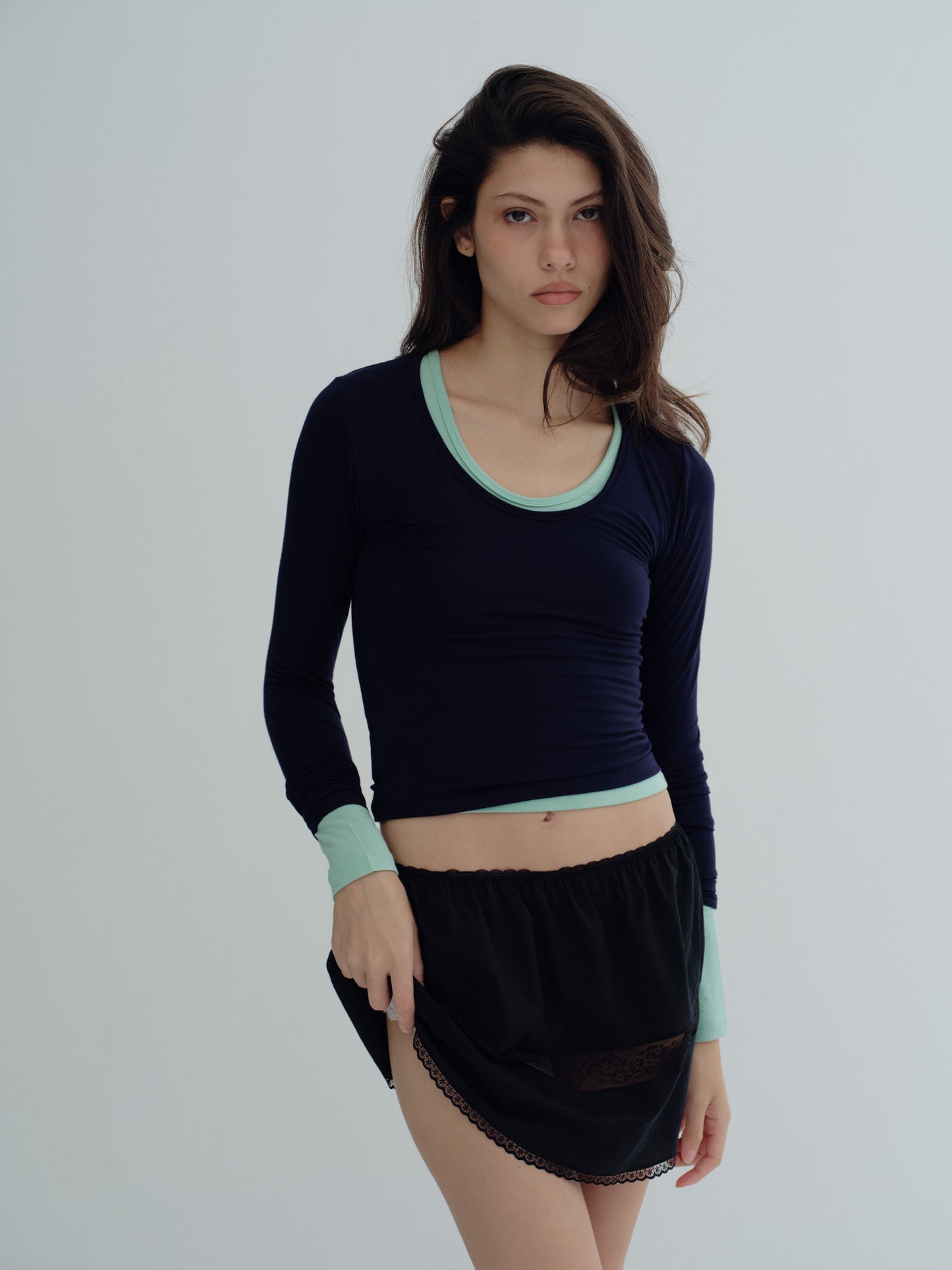 LONG SLEEVE DEEP V NECK TOP - Navy