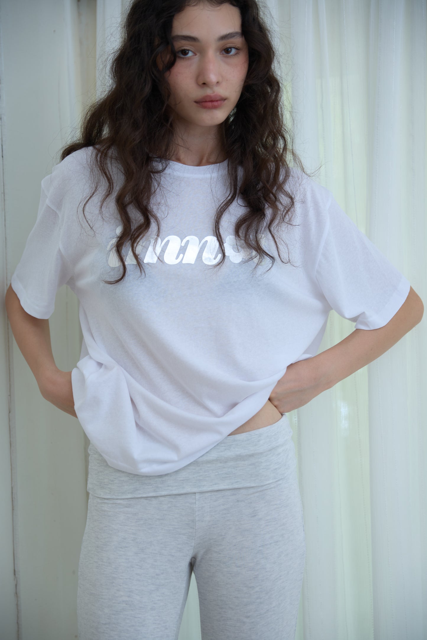 OVERSIZED SUMMER GRAPHIC T-SHIRT - WHITE