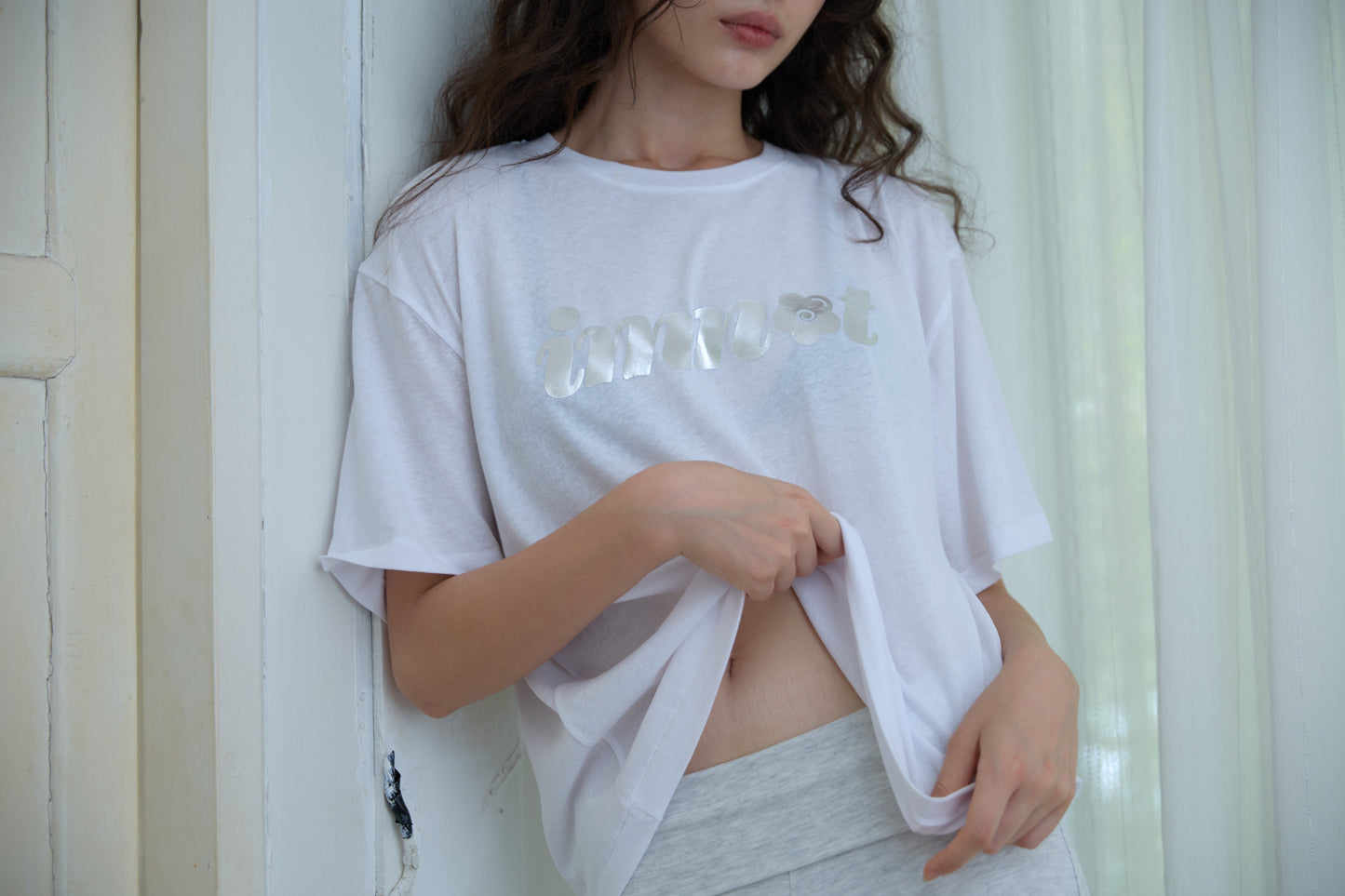 OVERSIZED SUMMER GRAPHIC T-SHIRT - WHITE