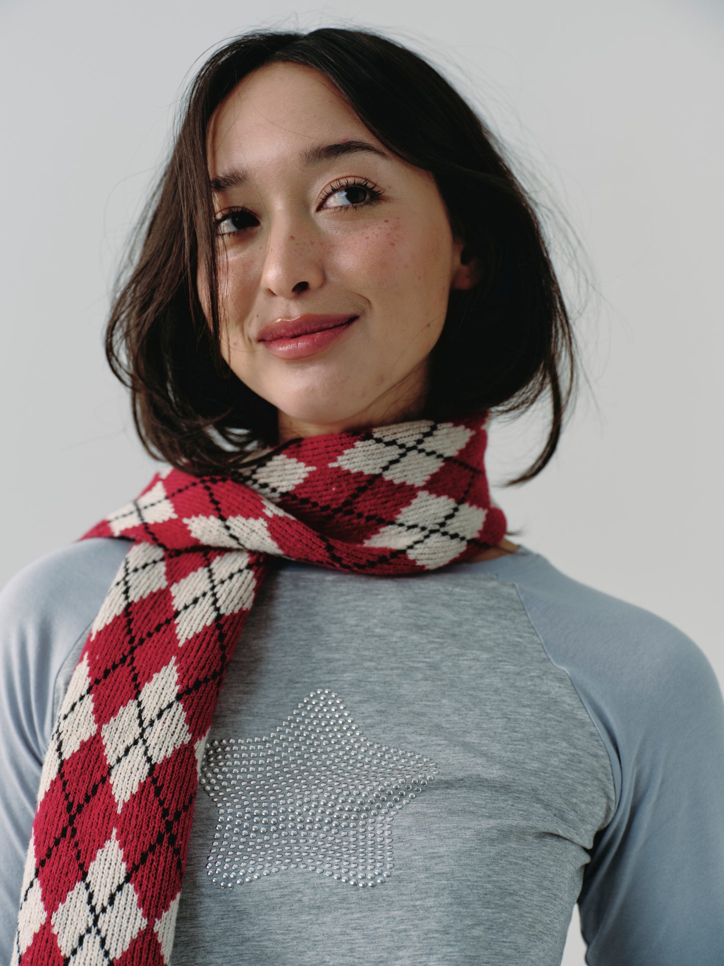 basic raglan long-sleeve tee - star stud