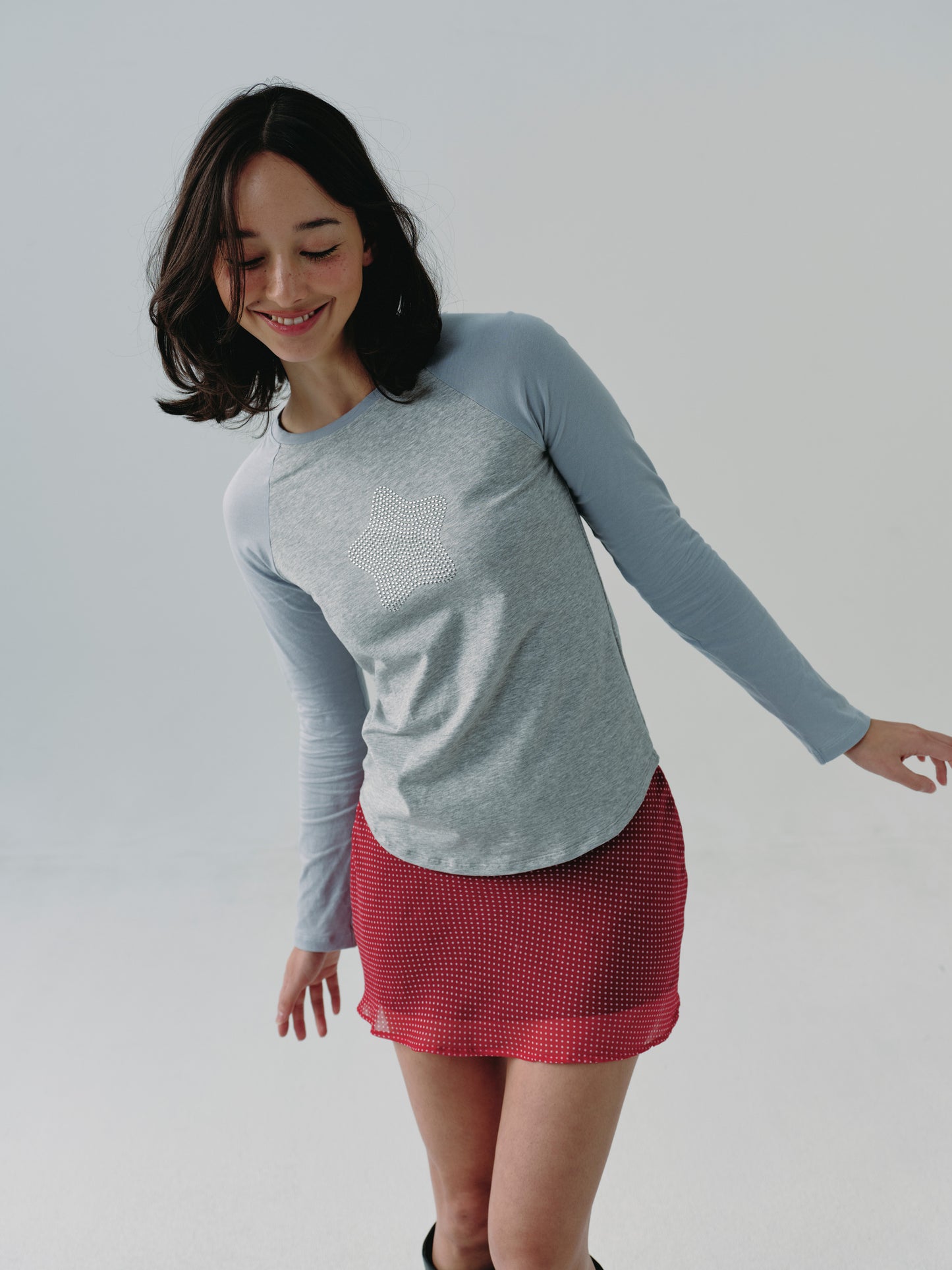 basic raglan long-sleeve tee - star stud